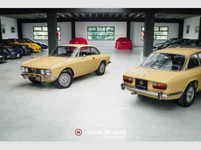 Alfa-Romeo GTV 2000 Bertone - Restored - Giallo Piper (1972) - Foto 1