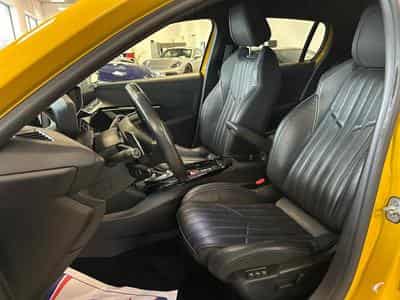 Peugeot 208 GT-Line (2020) - Photo 11