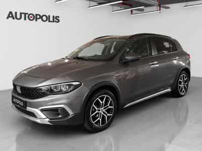 Fiat Tipo 1.5 HYBRID CROSS (2024) - Photo 1