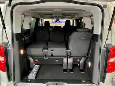 Opel ZAFIRA ZAFIRA LIFE 2.0 D 177cv Auto M-EDITION (8PLACES) (2022) - Foto 7