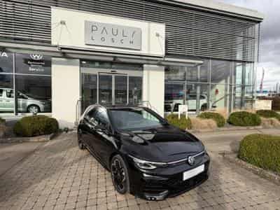 VW Golf R-LINE (2025) - Foto 1