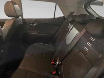 Kia Stonic 1.0 GT-Line (2024) - Foto 11