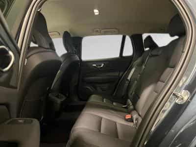 Volvo V60 Plus (2023) - Foto 13