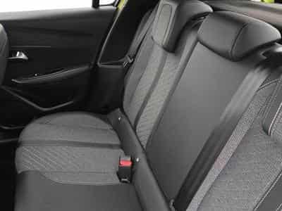 PEUGEOT 208 1.2 Hybrid 100ch Allure e-DCS6 (2024) - Photo 7