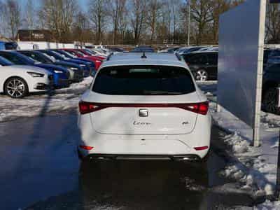 Seat Leon FR 2.0 TDI DSG (2025) - Photo 2