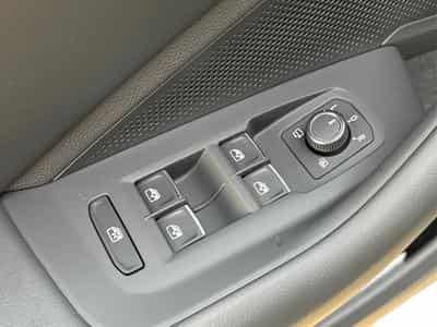 VW Passat Variant Business (2026) - Photo 15