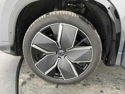 VW Tayron New Edition R-Line (2025) - Photo 11