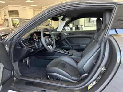 Porsche 911 Coupe 3.0 480ch 992 Carrera 4 GTS PDK (2023) - Photo 13