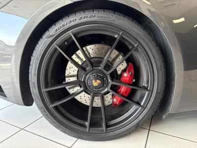 Porsche 911 Coupe 3.0 480ch 992 Carrera 4 GTS PDK (2023) - Photo 9