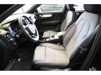 Volvo XC40 Dark (2025) - Photo 8