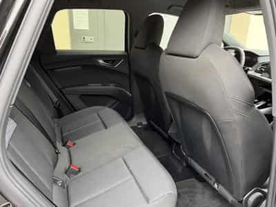 Audi Q4 e-tron 40 (2022) - Photo 8