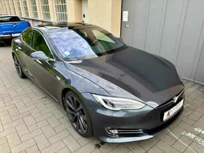 Tesla Model S 100D (2018) - Photo 2