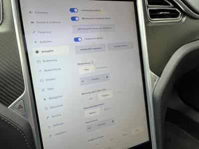 Tesla Model S 100D (2018) - Photo 14