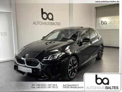 BMW 120 (2025) - Photo 1