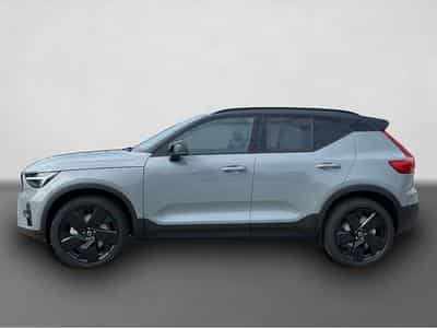Volvo XC40 (2025) - Photo 2