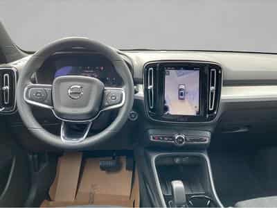 Volvo XC40 (2025) - Photo 8