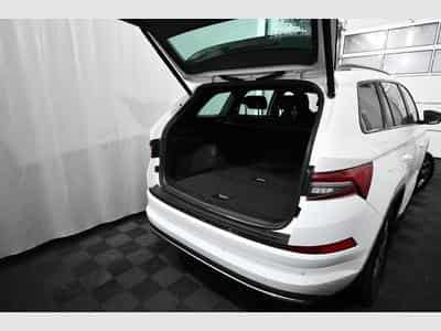 Skoda Kodiaq Kodiaq Sportline 4x4, Stand-Hzg., AHK, 19", Cant (2023) - Photo 4