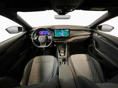 Skoda Octavia Sportline+DSG+360+Matrix+AHK (2024) - Foto 2