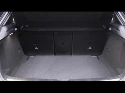 Mercedes A 180 AMG Line 7g-DCT (2024) - Foto 6