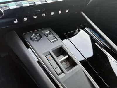 Peugeot 508 508 Plug-In Hybrid 225 e-EAT8 Allure (2024) - Foto 11