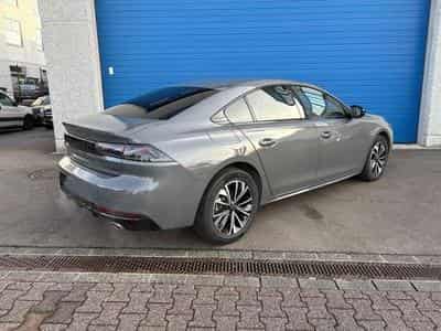 Peugeot 508 508 Plug-In Hybrid 225 e-EAT8 Allure (2024) - Foto 3