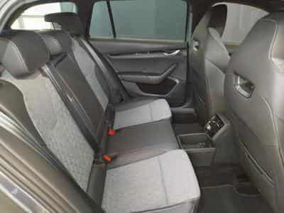 Skoda Octavia Sportline (2024) - Photo 13