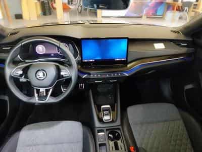 Skoda Octavia Sportline (2024) - Photo 2