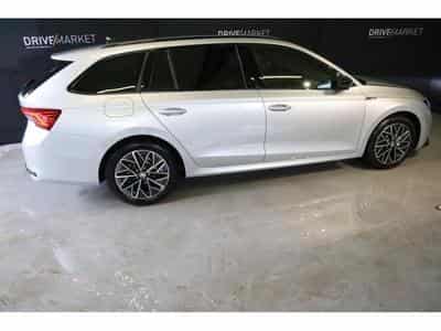 Skoda Octavia Sportline (2024) - Photo 3