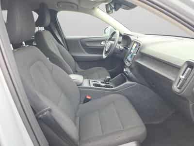 Volvo XC40 B3 Core / Essence (2023) - Photo 15