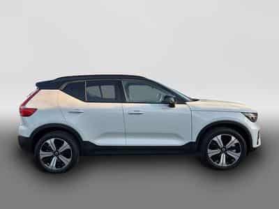 Volvo XC40 (2022) - Photo 4