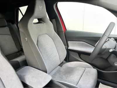 Cupra Born (2023) - Foto 9