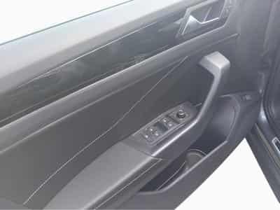 VW T-Roc R-Line (2025) - Photo 15