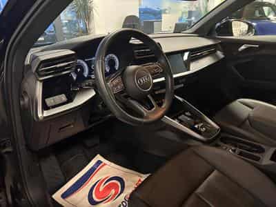 Audi A3 Sportback 35 TFSI S line (2024) - Photo 8