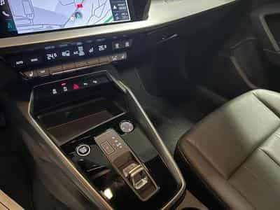 Audi A3 Sportback 35 TFSI S line (2024) - Photo 10