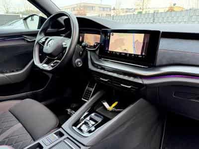 Skoda Octavia Octavia Combi RS 2.0 TDI DSG /LED/ACC/1.HAND/ (2021) - Photo 12