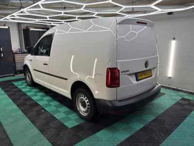VW Caddy Fourgon 2.0 tdi 75 kw 102 ch. (2018) - Foto 5
