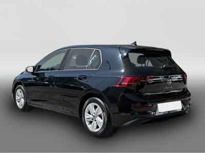 VW Golf (2024) - Photo 2