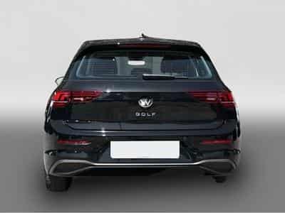 VW Golf (2024) - Photo 3