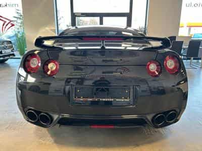 Nissan GT-R Black Edition (2014) - Photo 4