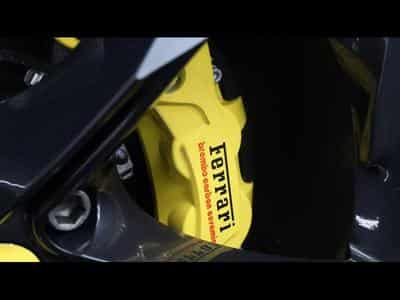 Ferrari SF90 4.0 V8 (2022) - Photo 10