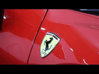 Ferrari SF90 4.0 V8 (2022) - Photo 11