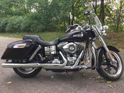 Harley-Davidson Dyna Switchback (2013) - Photo 1