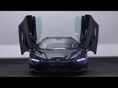 McLaren 750S Spider (2023) - Photo 4