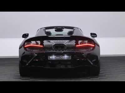 McLaren 750S Spider (2023) - Photo 9