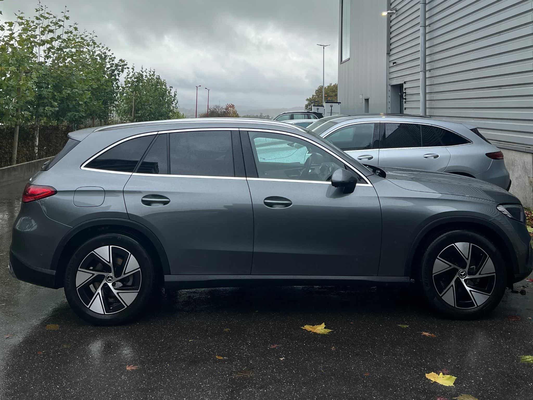 Mercedes GLC 200 Luxury Line (2023) - Foto 2