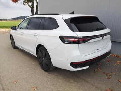 VW Passat Variant 2.0 TDI 142 kW 4Motion R-Line (2026) - Photo 2