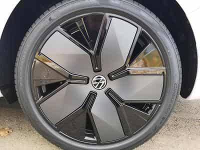 VW Passat Variant 2.0 TDI 142 kW 4Motion R-Line (2026) - Photo 5