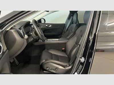 Volvo XC60 Plus Dark (2023) - Foto 8