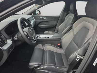 Volvo XC60 B5 Black Edition Plus / Essence (2025) - Foto 10