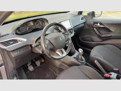 Peugeot 208 1.2 (2015) - Photo 8